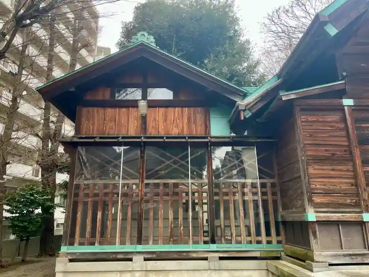 西早稲田天祖神社の{uncategorized: "未分類", other: "その他", undefined: "問題あり", building: "その他建物", grave: "お墓", sacred_gate: "鳥居", guardian: "狛犬", statue: "像", buddha: "仏像", history: "歴史", nature: "自然", garden: "庭園", animal: "動物", pagoda: "塔", temizu: "手水舎", mountain_gate: "山門・神門", sanctuary: "本殿・本堂", subordinate: "末社・摂社", art: "芸術", scenery: "景色", jizo: "地蔵", ema: "絵馬", goshuin: "御朱印", omikuji: "おみくじ", items: "授与品その他", amulet: "お守り", goshuincho: "御朱印帳", eats: "食事", festival: "お祭り", votive_dance: "神楽", shichigosan: "七五三参", wedding: "結婚式", experience: "体験その他", initially: "初詣", around: "周辺", anti_infection: "感染症対策"}