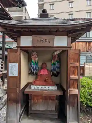根岸山大聖院覺王寺の{uncategorized: "未分類", other: "その他", undefined: "問題あり", building: "その他建物", grave: "お墓", sacred_gate: "鳥居", guardian: "狛犬", statue: "像", buddha: "仏像", history: "歴史", nature: "自然", garden: "庭園", animal: "動物", pagoda: "塔", temizu: "手水舎", mountain_gate: "山門・神門", sanctuary: "本殿・本堂", subordinate: "末社・摂社", art: "芸術", scenery: "景色", jizo: "地蔵", ema: "絵馬", goshuin: "御朱印", omikuji: "おみくじ", items: "授与品その他", amulet: "お守り", goshuincho: "御朱印帳", eats: "食事", festival: "お祭り", votive_dance: "神楽", shichigosan: "七五三参", wedding: "結婚式", experience: "体験その他", initially: "初詣", around: "周辺", anti_infection: "感染症対策"}