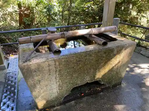 目の霊山　油山寺の手水