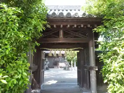 御厨神社の山門・神門