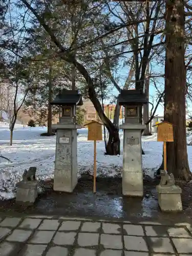 音更神社の{uncategorized: "未分類", other: "その他", undefined: "問題あり", building: "その他建物", grave: "お墓", sacred_gate: "鳥居", guardian: "狛犬", statue: "像", buddha: "仏像", history: "歴史", nature: "自然", garden: "庭園", animal: "動物", pagoda: "塔", temizu: "手水舎", mountain_gate: "山門・神門", sanctuary: "本殿・本堂", subordinate: "末社・摂社", art: "芸術", scenery: "景色", jizo: "地蔵", ema: "絵馬", goshuin: "御朱印", omikuji: "おみくじ", items: "授与品その他", amulet: "お守り", goshuincho: "御朱印帳", eats: "食事", festival: "お祭り", votive_dance: "神楽", shichigosan: "七五三参", wedding: "結婚式", experience: "体験その他", initially: "初詣", around: "周辺", anti_infection: "感染症対策"}