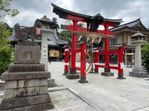 箭弓稲荷神社の鳥居