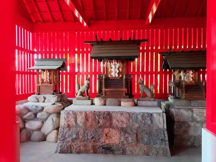 雨宮社の末社・摂社