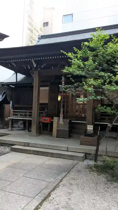 櫻天神社の{uncategorized: "未分類", other: "その他", undefined: "問題あり", building: "その他建物", grave: "お墓", sacred_gate: "鳥居", guardian: "狛犬", statue: "像", buddha: "仏像", history: "歴史", nature: "自然", garden: "庭園", animal: "動物", pagoda: "塔", temizu: "手水舎", mountain_gate: "山門・神門", sanctuary: "本殿・本堂", subordinate: "末社・摂社", art: "芸術", scenery: "景色", jizo: "地蔵", ema: "絵馬", goshuin: "御朱印", omikuji: "おみくじ", items: "授与品その他", amulet: "お守り", goshuincho: "御朱印帳", eats: "食事", festival: "お祭り", votive_dance: "神楽", shichigosan: "七五三参", wedding: "結婚式", experience: "体験その他", initially: "初詣", around: "周辺", anti_infection: "感染症対策"}