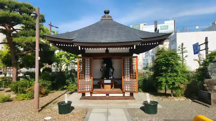 善導寺の{uncategorized: "未分類", other: "その他", undefined: "問題あり", building: "その他建物", grave: "お墓", sacred_gate: "鳥居", guardian: "狛犬", statue: "像", buddha: "仏像", history: "歴史", nature: "自然", garden: "庭園", animal: "動物", pagoda: "塔", temizu: "手水舎", mountain_gate: "山門・神門", sanctuary: "本殿・本堂", subordinate: "末社・摂社", art: "芸術", scenery: "景色", jizo: "地蔵", ema: "絵馬", goshuin: "御朱印", omikuji: "おみくじ", items: "授与品その他", amulet: "お守り", goshuincho: "御朱印帳", eats: "食事", festival: "お祭り", votive_dance: "神楽", shichigosan: "七五三参", wedding: "結婚式", experience: "体験その他", initially: "初詣", around: "周辺", anti_infection: "感染症対策"}