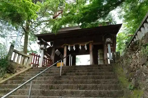 唐澤山神社の山門