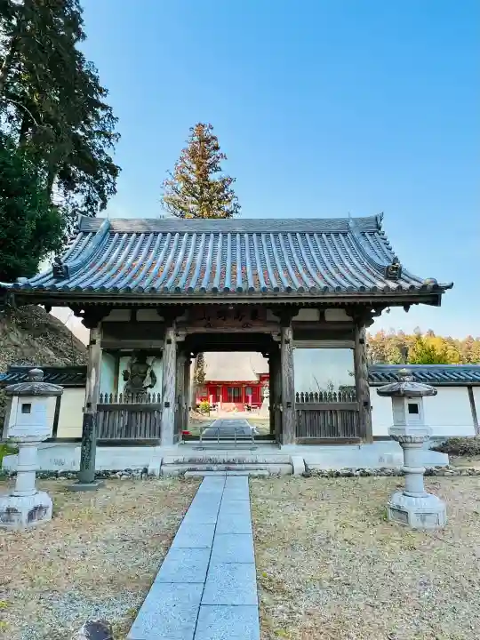 医王寺の{uncategorized: "未分類", other: "その他", undefined: "問題あり", building: "その他建物", grave: "お墓", sacred_gate: "鳥居", guardian: "狛犬", statue: "像", buddha: "仏像", history: "歴史", nature: "自然", garden: "庭園", animal: "動物", pagoda: "塔", temizu: "手水舎", mountain_gate: "山門・神門", sanctuary: "本殿・本堂", subordinate: "末社・摂社", art: "芸術", scenery: "景色", jizo: "地蔵", ema: "絵馬", goshuin: "御朱印", omikuji: "おみくじ", items: "授与品その他", amulet: "お守り", goshuincho: "御朱印帳", eats: "食事", festival: "お祭り", votive_dance: "神楽", shichigosan: "七五三参", wedding: "結婚式", experience: "体験その他", initially: "初詣", around: "周辺", anti_infection: "感染症対策"}