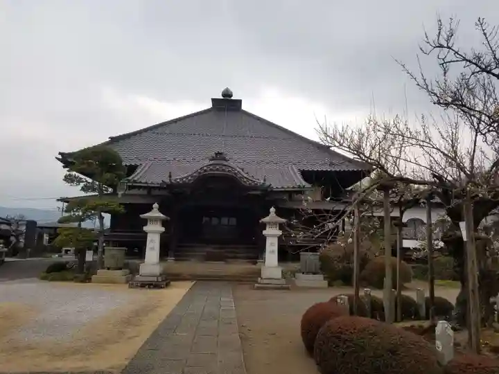 常保寺の本殿・本堂
