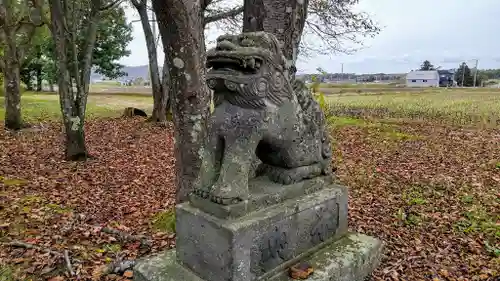 面白内神社の狛犬