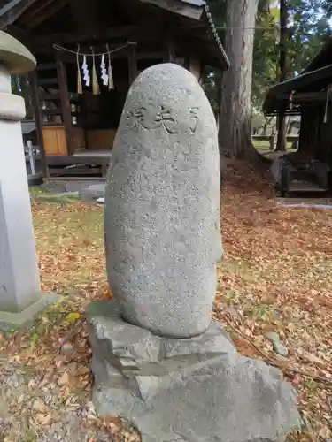 筑摩神社の建物その他