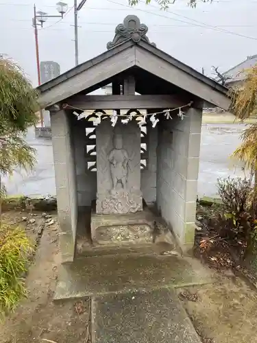 香取八幡神社の像