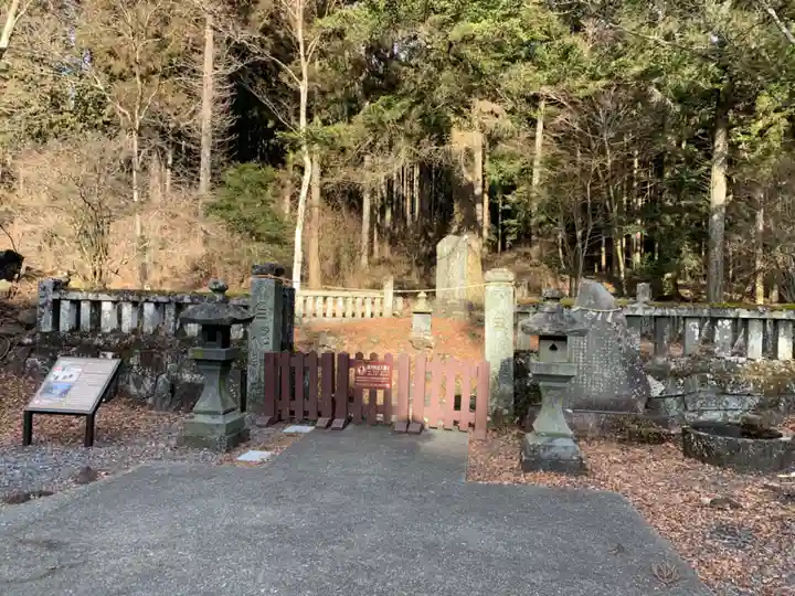人穴浅間神社(静岡県)