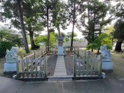 大神神社（花池）の末社