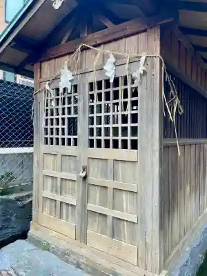 下落合弁財天の{uncategorized: "未分類", other: "その他", undefined: "問題あり", building: "その他建物", grave: "お墓", sacred_gate: "鳥居", guardian: "狛犬", statue: "像", buddha: "仏像", history: "歴史", nature: "自然", garden: "庭園", animal: "動物", pagoda: "塔", temizu: "手水舎", mountain_gate: "山門・神門", sanctuary: "本殿・本堂", subordinate: "末社・摂社", art: "芸術", scenery: "景色", jizo: "地蔵", ema: "絵馬", goshuin: "御朱印", omikuji: "おみくじ", items: "授与品その他", amulet: "お守り", goshuincho: "御朱印帳", eats: "食事", festival: "お祭り", votive_dance: "神楽", shichigosan: "七五三参", wedding: "結婚式", experience: "体験その他", initially: "初詣", around: "周辺", anti_infection: "感染症対策"}