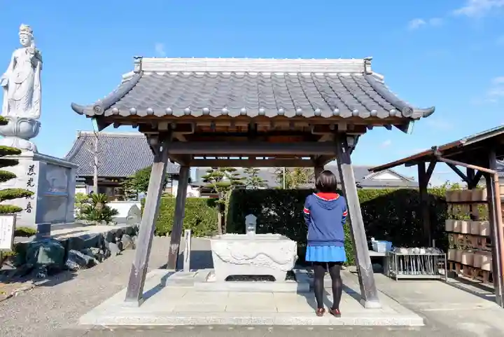 妙法寺の手水舎