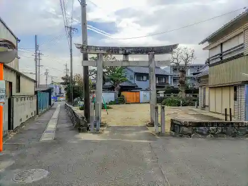 稲荷社の鳥居