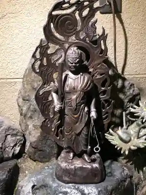 三瀧山不動院の仏像