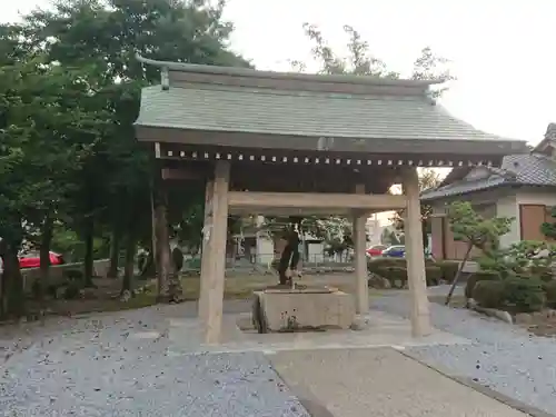 八雲神社の手水舎