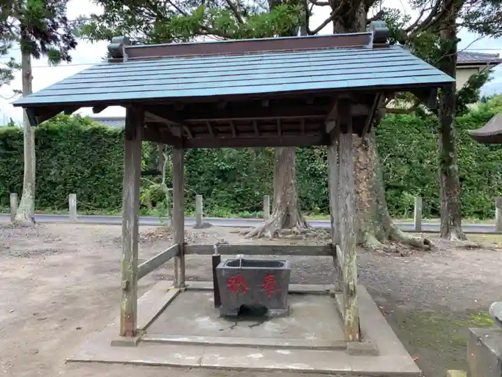 子安神社の手水舎