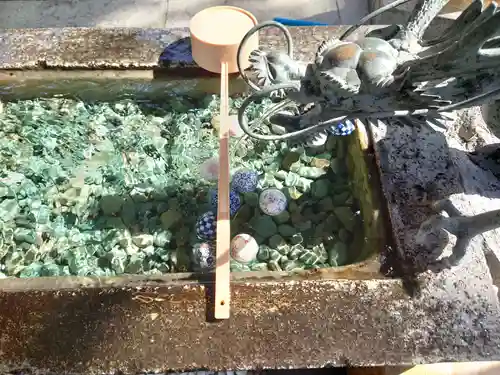 西野神社の手水舎