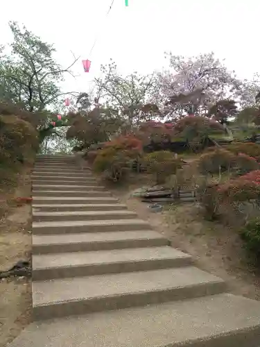 國鉾神社の庭園