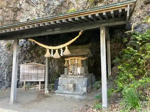 能生白山神社末社厳島神社(新潟県)