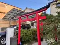 白髭稲荷社の鳥居
