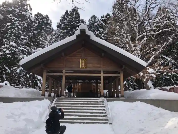 開拓神社の本殿・本堂
