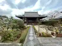 円重寺の{uncategorized: "未分類", other: "その他", undefined: "問題あり", building: "その他建物", grave: "お墓", sacred_gate: "鳥居", guardian: "狛犬", statue: "像", buddha: "仏像", history: "歴史", nature: "自然", garden: "庭園", animal: "動物", pagoda: "塔", temizu: "手水舎", mountain_gate: "山門・神門", sanctuary: "本殿・本堂", subordinate: "末社・摂社", art: "芸術", scenery: "景色", jizo: "地蔵", ema: "絵馬", goshuin: "御朱印", omikuji: "おみくじ", items: "授与品その他", amulet: "お守り", goshuincho: "御朱印帳", eats: "食事", festival: "お祭り", votive_dance: "神楽", shichigosan: "七五三参", wedding: "結婚式", experience: "体験その他", initially: "初詣", around: "周辺", anti_infection: "感染症対策"}