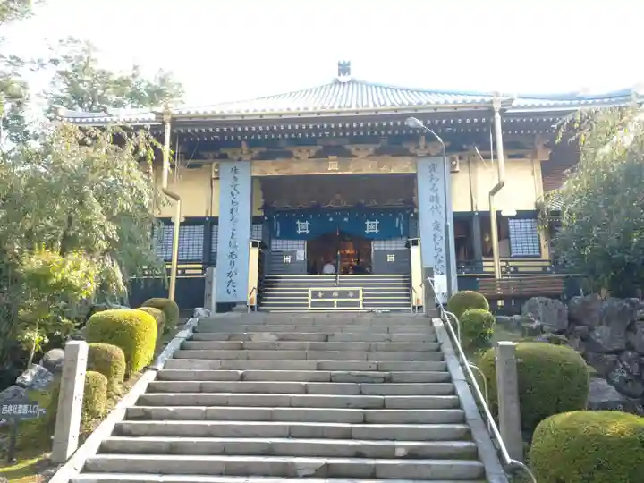 本佛寺の本殿・本堂