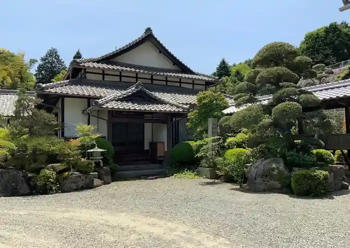 金熊寺の建物その他