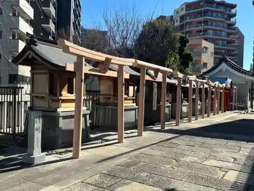 鶴見神社の{uncategorized: "未分類", other: "その他", undefined: "問題あり", building: "その他建物", grave: "お墓", sacred_gate: "鳥居", guardian: "狛犬", statue: "像", buddha: "仏像", history: "歴史", nature: "自然", garden: "庭園", animal: "動物", pagoda: "塔", temizu: "手水舎", mountain_gate: "山門・神門", sanctuary: "本殿・本堂", subordinate: "末社・摂社", art: "芸術", scenery: "景色", jizo: "地蔵", ema: "絵馬", goshuin: "御朱印", omikuji: "おみくじ", items: "授与品その他", amulet: "お守り", goshuincho: "御朱印帳", eats: "食事", festival: "お祭り", votive_dance: "神楽", shichigosan: "七五三参", wedding: "結婚式", experience: "体験その他", initially: "初詣", around: "周辺", anti_infection: "感染症対策"}