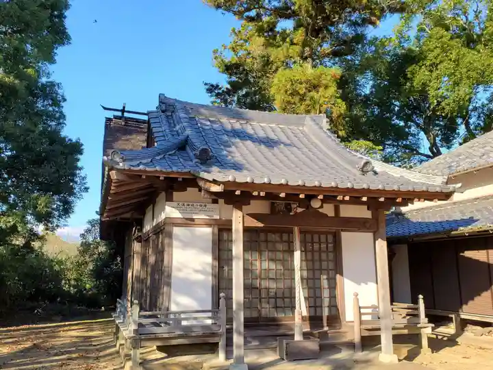 野瀬天神社の本殿・本堂