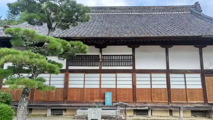頼久寺の本殿・本堂