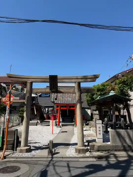 鴎稲荷神社の{uncategorized: "未分類", other: "その他", undefined: "問題あり", building: "その他建物", grave: "お墓", sacred_gate: "鳥居", guardian: "狛犬", statue: "像", buddha: "仏像", history: "歴史", nature: "自然", garden: "庭園", animal: "動物", pagoda: "塔", temizu: "手水舎", mountain_gate: "山門・神門", sanctuary: "本殿・本堂", subordinate: "末社・摂社", art: "芸術", scenery: "景色", jizo: "地蔵", ema: "絵馬", goshuin: "御朱印", omikuji: "おみくじ", items: "授与品その他", amulet: "お守り", goshuincho: "御朱印帳", eats: "食事", festival: "お祭り", votive_dance: "神楽", shichigosan: "七五三参", wedding: "結婚式", experience: "体験その他", initially: "初詣", around: "周辺", anti_infection: "感染症対策"}