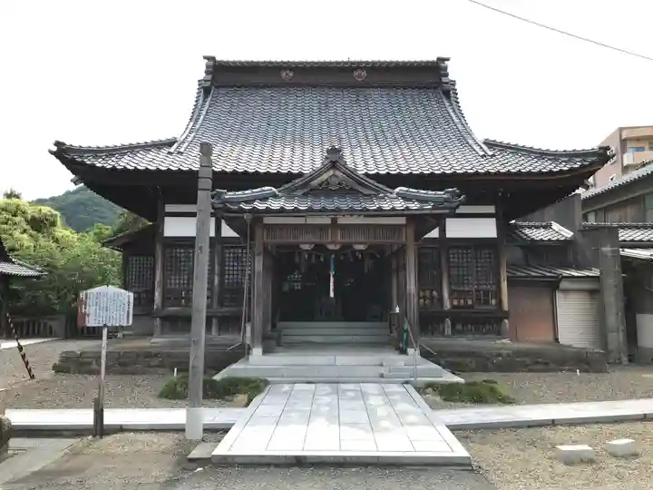 帆山寺の本殿・本堂