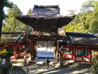石上神宮の山門・神門