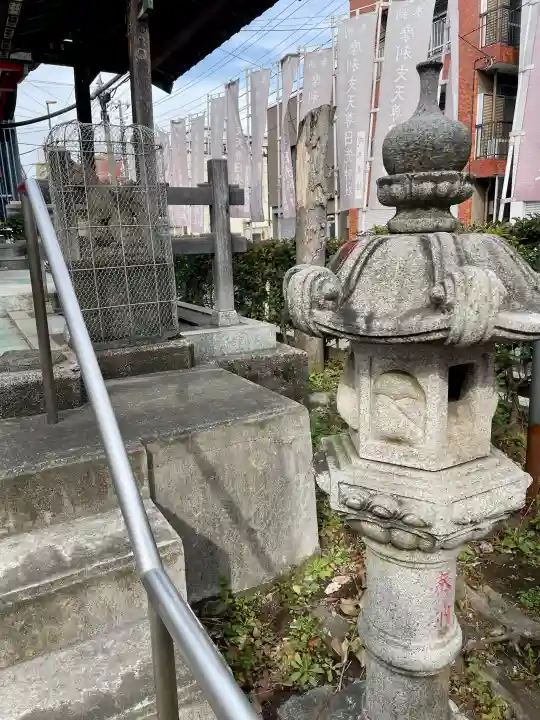 日先神社の{uncategorized: "未分類", other: "その他", undefined: "問題あり", building: "その他建物", grave: "お墓", sacred_gate: "鳥居", guardian: "狛犬", statue: "像", buddha: "仏像", history: "歴史", nature: "自然", garden: "庭園", animal: "動物", pagoda: "塔", temizu: "手水舎", mountain_gate: "山門・神門", sanctuary: "本殿・本堂", subordinate: "末社・摂社", art: "芸術", scenery: "景色", jizo: "地蔵", ema: "絵馬", goshuin: "御朱印", omikuji: "おみくじ", items: "授与品その他", amulet: "お守り", goshuincho: "御朱印帳", eats: "食事", festival: "お祭り", votive_dance: "神楽", shichigosan: "七五三参", wedding: "結婚式", experience: "体験その他", initially: "初詣", around: "周辺", anti_infection: "感染症対策"}