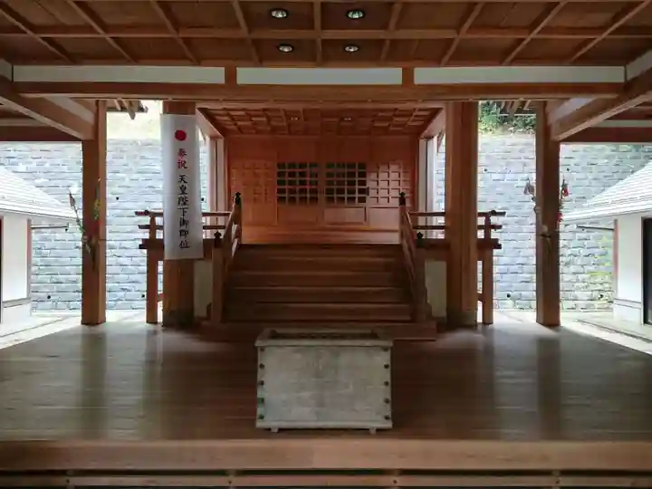 八幡神社の本殿・本堂