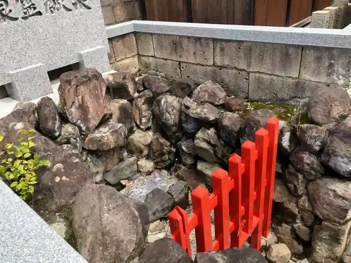 泉殿宮のその他建物