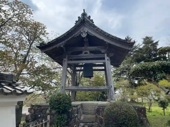 法興寺の{uncategorized: "未分類", other: "その他", undefined: "問題あり", building: "その他建物", grave: "お墓", sacred_gate: "鳥居", guardian: "狛犬", statue: "像", buddha: "仏像", history: "歴史", nature: "自然", garden: "庭園", animal: "動物", pagoda: "塔", temizu: "手水舎", mountain_gate: "山門・神門", sanctuary: "本殿・本堂", subordinate: "末社・摂社", art: "芸術", scenery: "景色", jizo: "地蔵", ema: "絵馬", goshuin: "御朱印", omikuji: "おみくじ", items: "授与品その他", amulet: "お守り", goshuincho: "御朱印帳", eats: "食事", festival: "お祭り", votive_dance: "神楽", shichigosan: "七五三参", wedding: "結婚式", experience: "体験その他", initially: "初詣", around: "周辺", anti_infection: "感染症対策"}