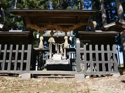 北熊井諏訪社の末社・摂社