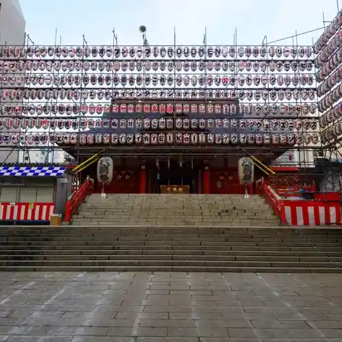 花園神社の山門