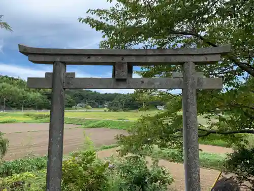 八幡神社の鳥居