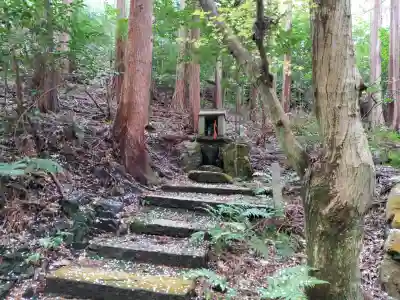 國狭槌神社の{uncategorized: "未分類", other: "その他", undefined: "問題あり", building: "その他建物", grave: "お墓", sacred_gate: "鳥居", guardian: "狛犬", statue: "像", buddha: "仏像", history: "歴史", nature: "自然", garden: "庭園", animal: "動物", pagoda: "塔", temizu: "手水舎", mountain_gate: "山門・神門", sanctuary: "本殿・本堂", subordinate: "末社・摂社", art: "芸術", scenery: "景色", jizo: "地蔵", ema: "絵馬", goshuin: "御朱印", omikuji: "おみくじ", items: "授与品その他", amulet: "お守り", goshuincho: "御朱印帳", eats: "食事", festival: "お祭り", votive_dance: "神楽", shichigosan: "七五三参", wedding: "結婚式", experience: "体験その他", initially: "初詣", around: "周辺", anti_infection: "感染症対策"}