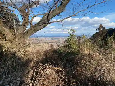 密嶽神社の{uncategorized: "未分類", other: "その他", undefined: "問題あり", building: "その他建物", grave: "お墓", sacred_gate: "鳥居", guardian: "狛犬", statue: "像", buddha: "仏像", history: "歴史", nature: "自然", garden: "庭園", animal: "動物", pagoda: "塔", temizu: "手水舎", mountain_gate: "山門・神門", sanctuary: "本殿・本堂", subordinate: "末社・摂社", art: "芸術", scenery: "景色", jizo: "地蔵", ema: "絵馬", goshuin: "御朱印", omikuji: "おみくじ", items: "授与品その他", amulet: "お守り", goshuincho: "御朱印帳", eats: "食事", festival: "お祭り", votive_dance: "神楽", shichigosan: "七五三参", wedding: "結婚式", experience: "体験その他", initially: "初詣", around: "周辺", anti_infection: "感染症対策"}