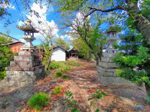 八劍社（一色中通）の建物その他