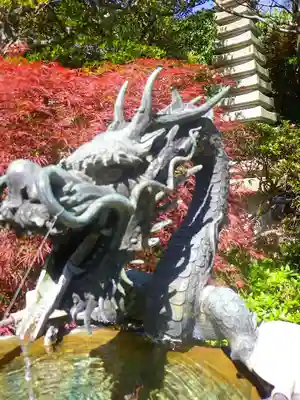 成就院の手水舎