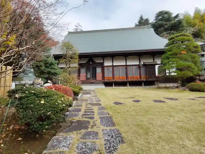 玉泉寺の本殿・本堂
