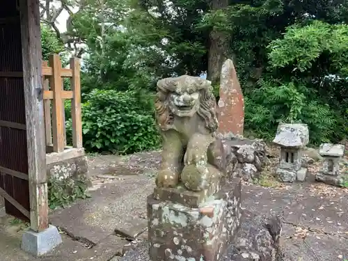 神明神社の狛犬